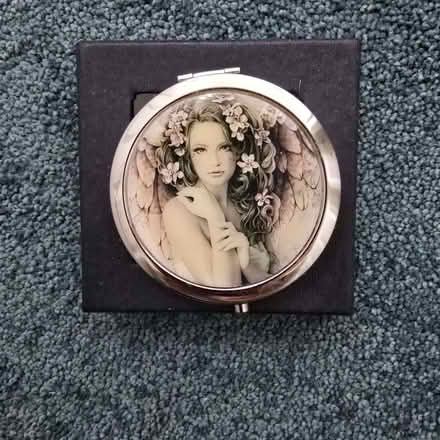 Photo of free Compact mirror (Chilton DL17) #1