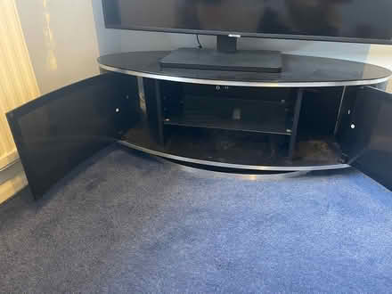 Photo of free TV cabinet stand (Benfleet SS7) #2