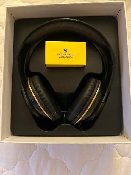 Photo of free Smart Tech Wireless Headset (Carlton Colville NR33) #2