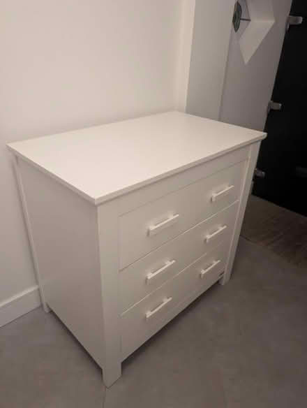 Photo of free White Chest Drawers (Leigh-on-Sea SS9) #1