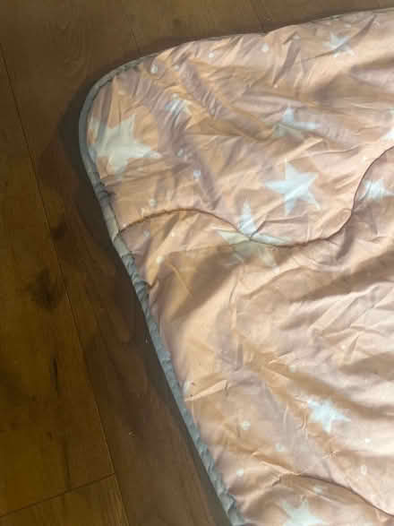 Photo of free Coverless Duvet. Double. Good condition (Southsea PO4) #3