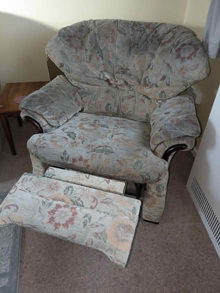 Photo of free 3 piece suite (Maidstone ME15) #2