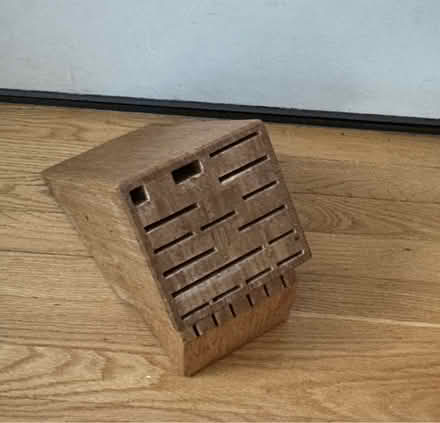 Photo of free Wood Knife block (Forest Hills, Queens) #1