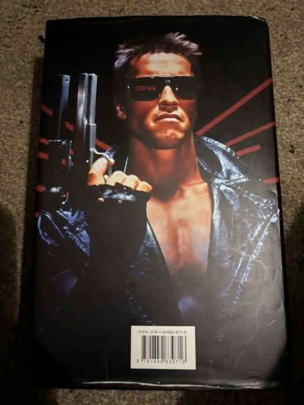 Photo of free Arnold Schwarzenegger book (Bacton IP14) #2