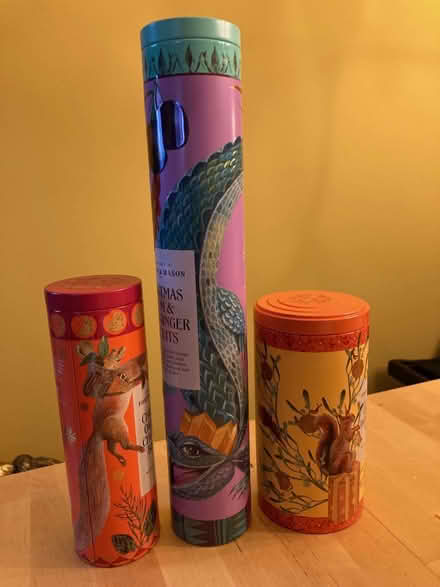 Photo of free Pretty tins (empty) (Heath & Reach LU7) #1