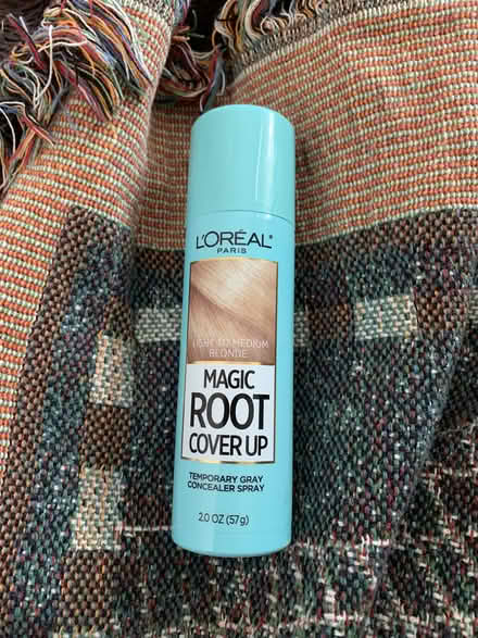 Photo of free L'Oreal Magic Root Coverup (Skokie) #1