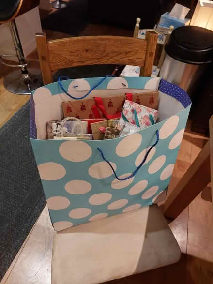 Photo of free Large bag full of gift bags (BA2) #1