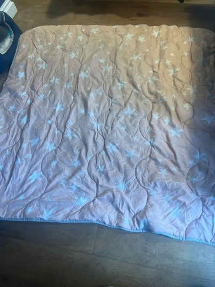 Photo of free Coverless Duvet. Double. Good condition (Southsea PO4) #1