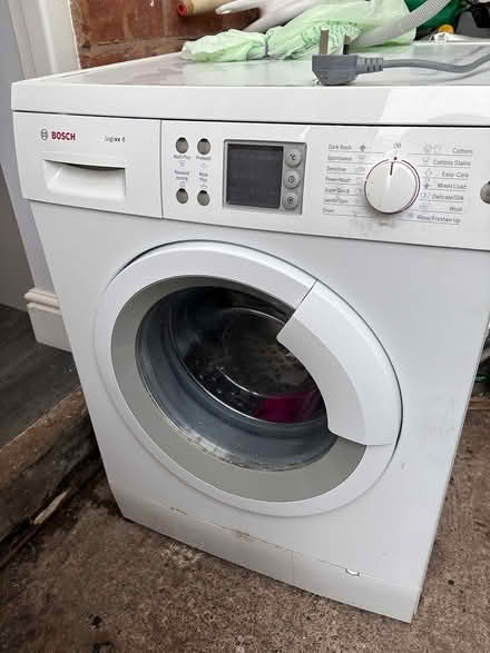 Photo of free Bosch washing machine (Battenhall, Worcester) #1