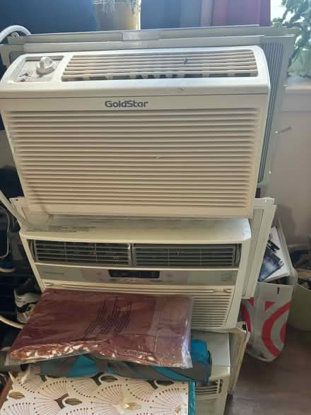 Photo of free Window AC (ENY brooklyn) #1