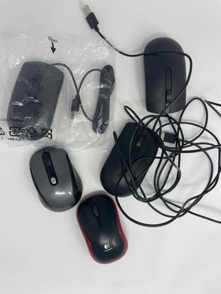 Photo of free 5 computer mouse (High Barnet - EN5) #1