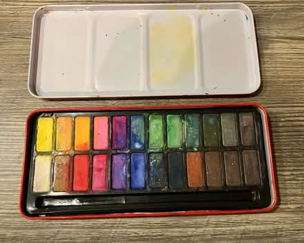 Photo of free Watercolour set (Emerson Valley MK4) #1