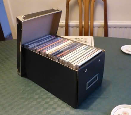 Photo of CD storage boxes (GU14) #2