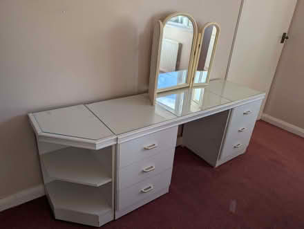 Photo of free Bedroom furniture (Honley HD9) #4