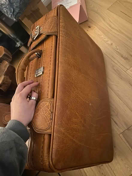 Photo of free Vintage suitcase (CB4) #2