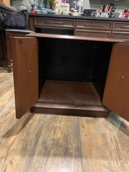 Photo of free 2 end tables (Streetsville) #2