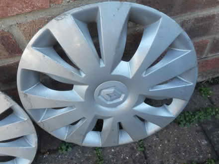 Photo of free Renault Clio wheel trims (Wheatley OX33) #3