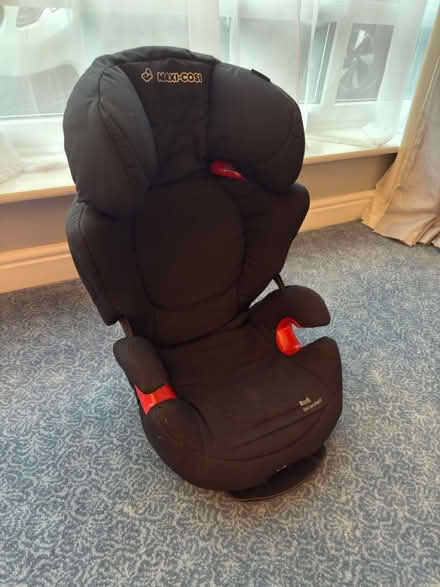 Photo of free Car seat (Horsforth LS18) #1