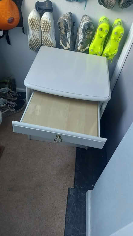 Photo of free Nice solid White chest of drawers (Knucklas) #2