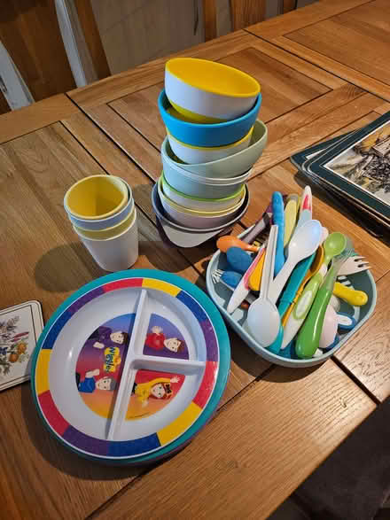 Photo of free Various toddler plates/bowls/cups (Redford EH13) #2