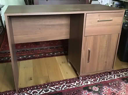 Photo of free Office desk (Harrogate HG1 4) #1