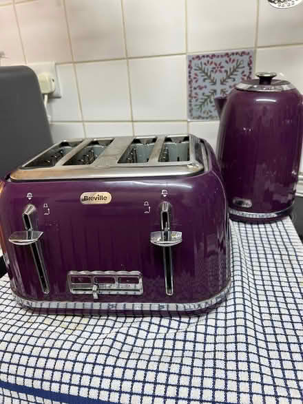 Photo of free Toaster and Kettle (OX11 Aston Tirrold) #1