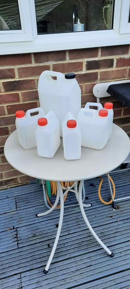 Photo of free Screw top plastic containers (Ditton) #1