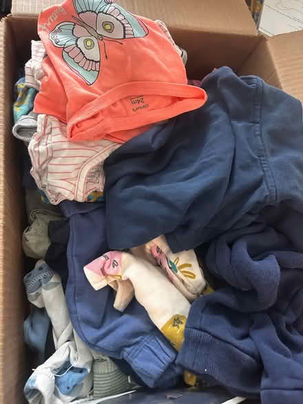 Photo of free Around 18M-24M girl clothes (Downtown Sunnyvale) #1