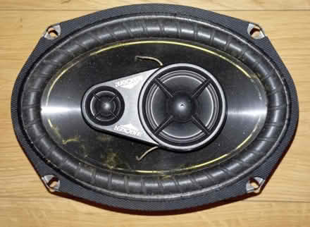 Photo of free Kicker DS6930 SINGLE 6x9 speaker (Southampton) #1