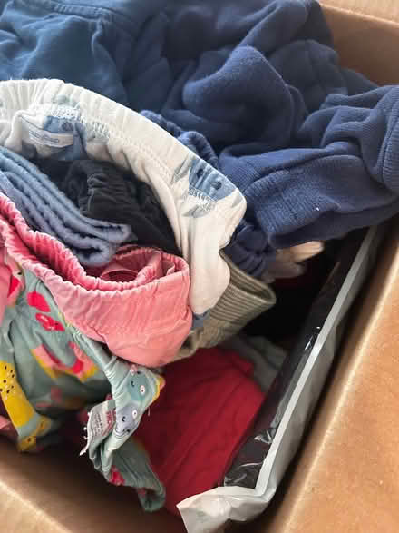 Photo of free Around 18M-24M girl clothes (Downtown Sunnyvale) #2