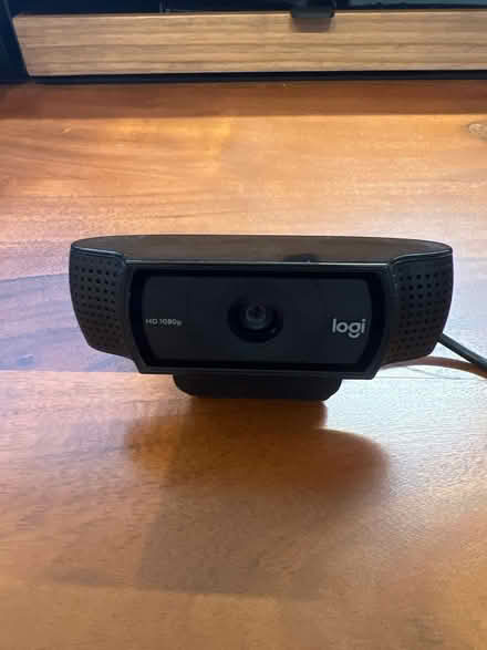 Photo of free Logitech Webcam & Benq Lightbar (Waban) #1