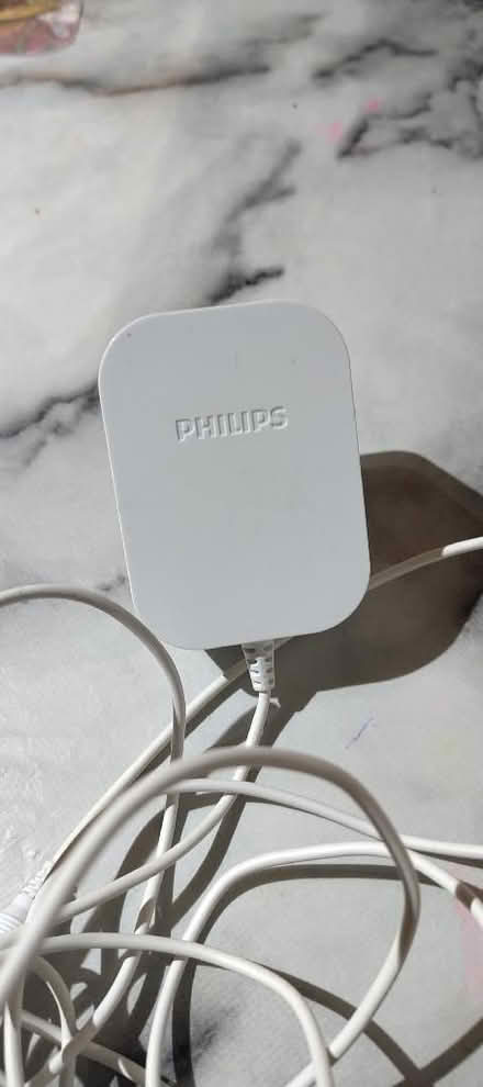 Photo of free Phillips charger (Hala LA1) #1