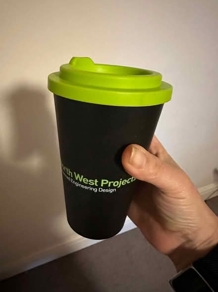 Photo of free Drinks cup, twist lid (Cowley OX4) #1