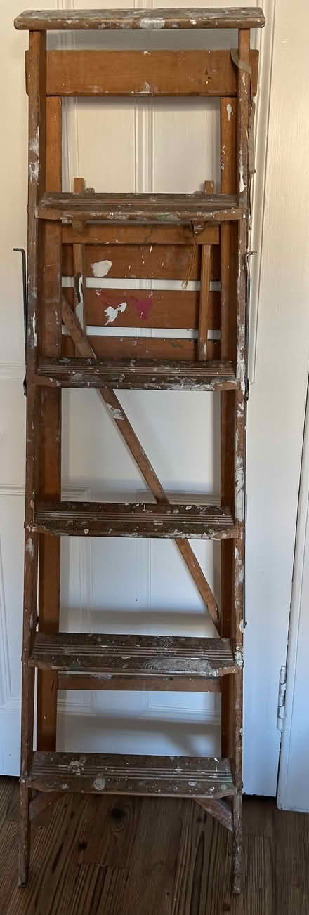 Photo of free Vintage Stepladder (Dean EH4) #2