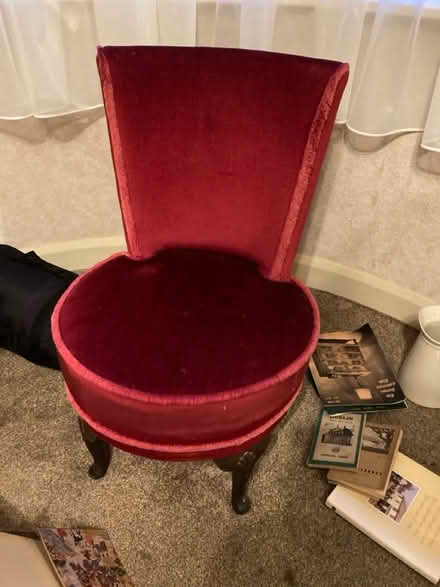 Photo of free Occasional chair (B312ll) #1