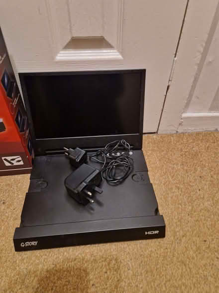 Photo of free Portable gaming monitor (Wayfield ME5) #1