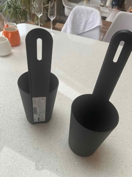 Photo of free IKEA plastic hanging pots (Br2 Shortlands) #2