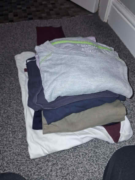 Photo of free Bunch of XL t-shirts (Malin Bridge S6) #1