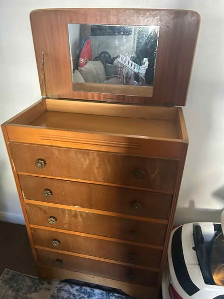 Photo of free Chest of draws (Newlyn TR18) #1