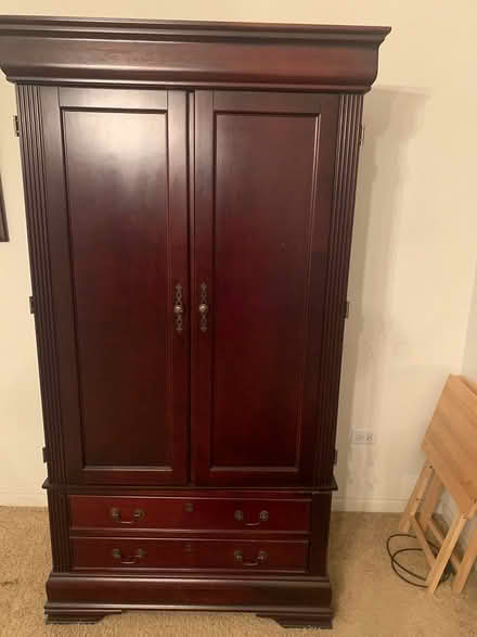 Photo of free QUALITY furniture SUNDAY ONLY (Bolingbrook) #4