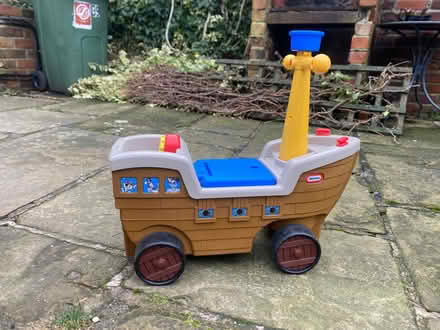 Photo of free Toy pirate ship (Millhouses S7) #1