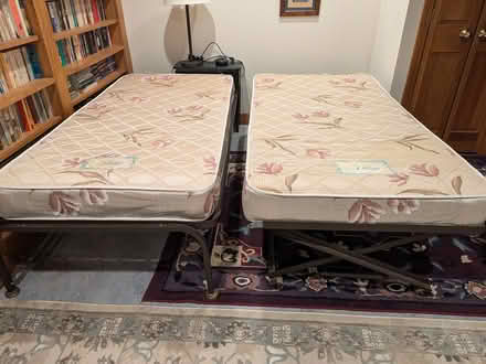 Photo of free Single bed and trundle bed (East of rt 1 Scarborough) #1