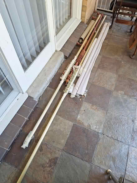 Photo of free Assorted curtain rods and blinds (Blackburn North) #1