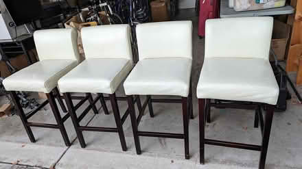 Photo of free 4 white barstools (Fremont near Mission/Driscoll) #1