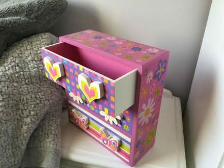 Photo of free Child’s jewellery box (Bromborough CH62) #1