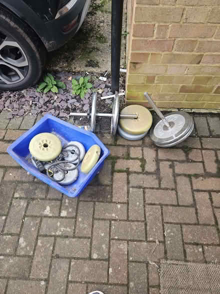 Photo of free Incomplete weights (South Croydon CR2) #1