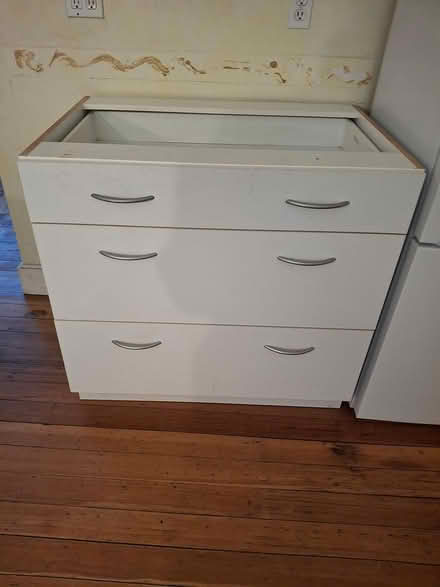 Photo of free Kitchen Cabinets (Baldwin School Neighborhood) #4