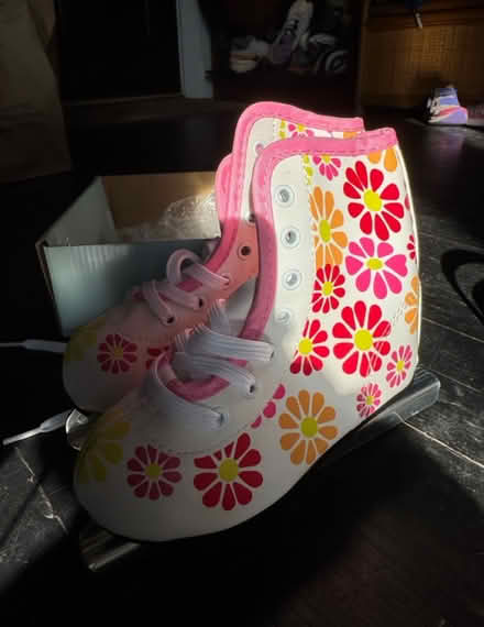 Photo of free Girls ice skates (size 8 youth) (Manor Park) #1