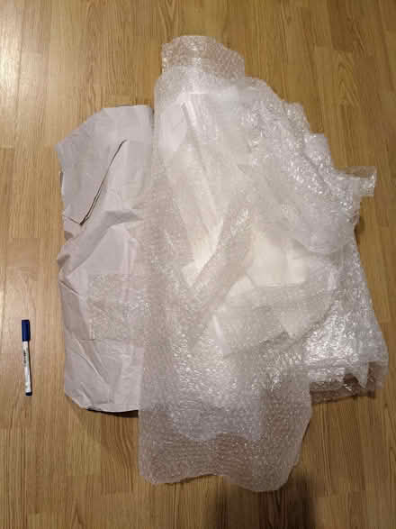 Photo of free bubblewrap and packing paper (Hobson's Monument CB2) #1