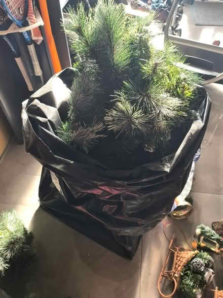 Photo of free Christmas Tree, decorations and Nativity set (Halifax HX1) #2